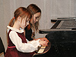 Учащиеся музыкально-эстетической студии «Орфей» провели фортепианный вечер, который по традиции назвали «В кругу друзей»