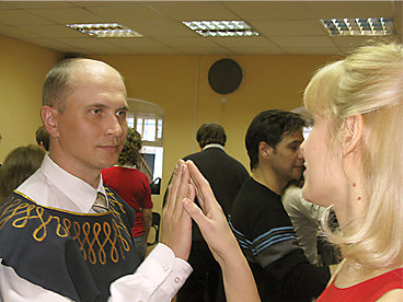 старинный средвековый танец